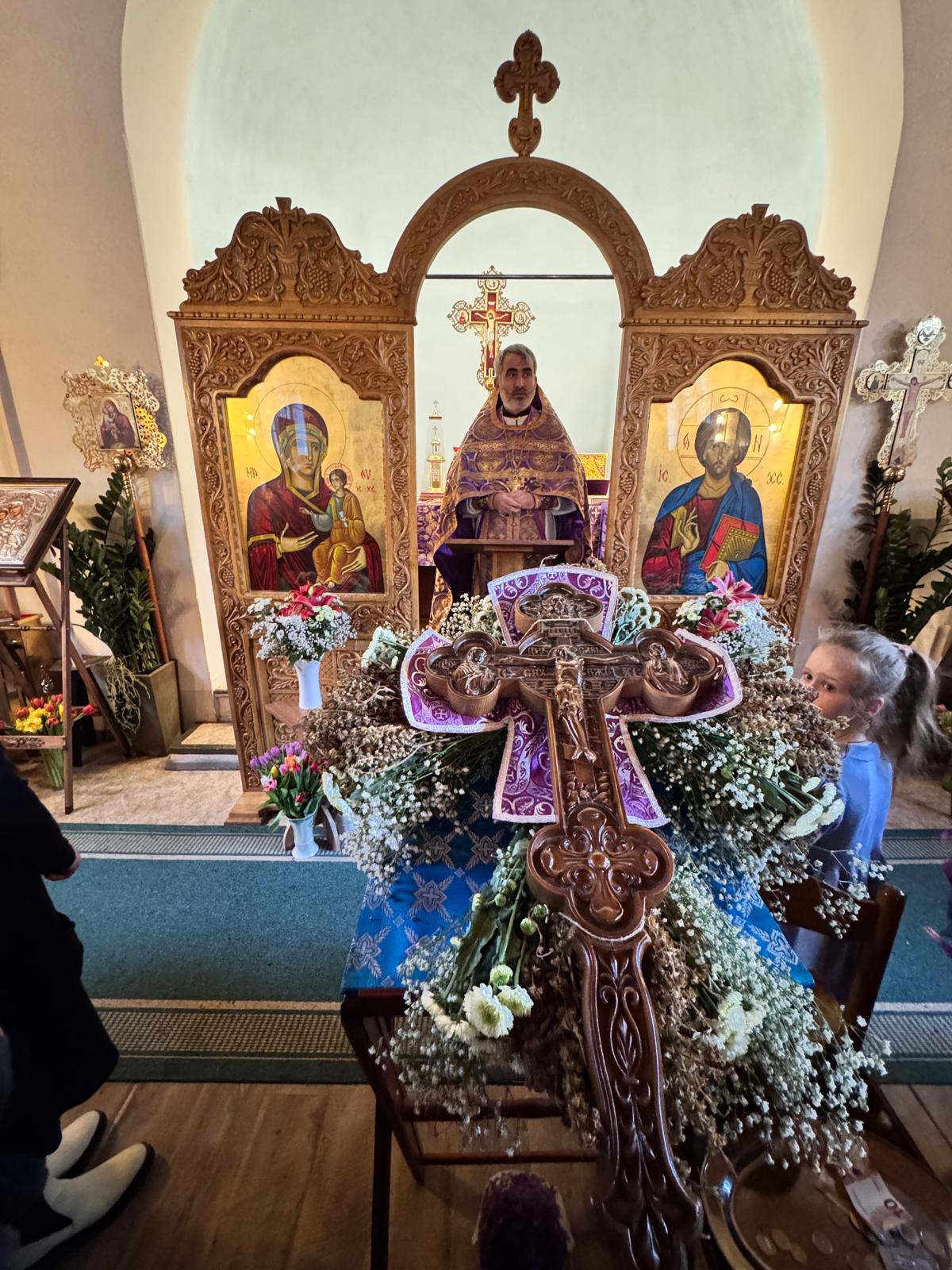 Duminica a 3-a din Postul cel Mare.