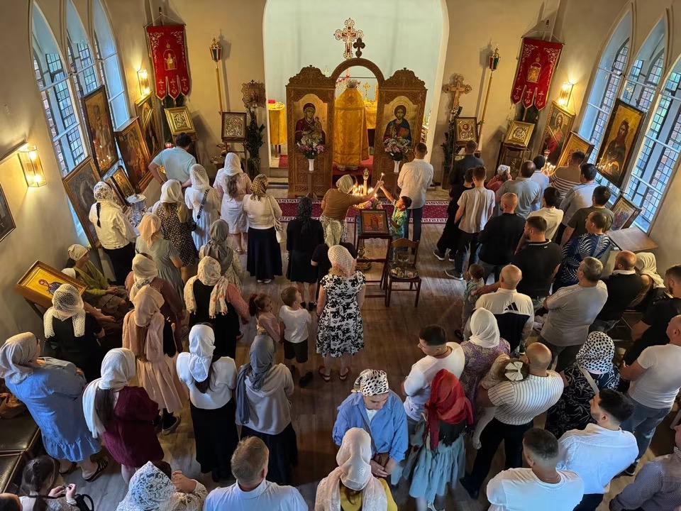 Sf.Liturghie. Duminica a 7-a după Cincizecime