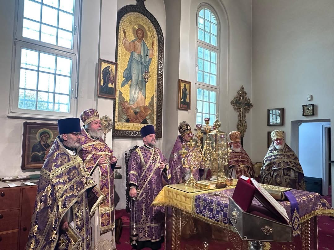 Sf.Liturghie !  Tăierea Capului Sfantului Ioan Botezatorul .