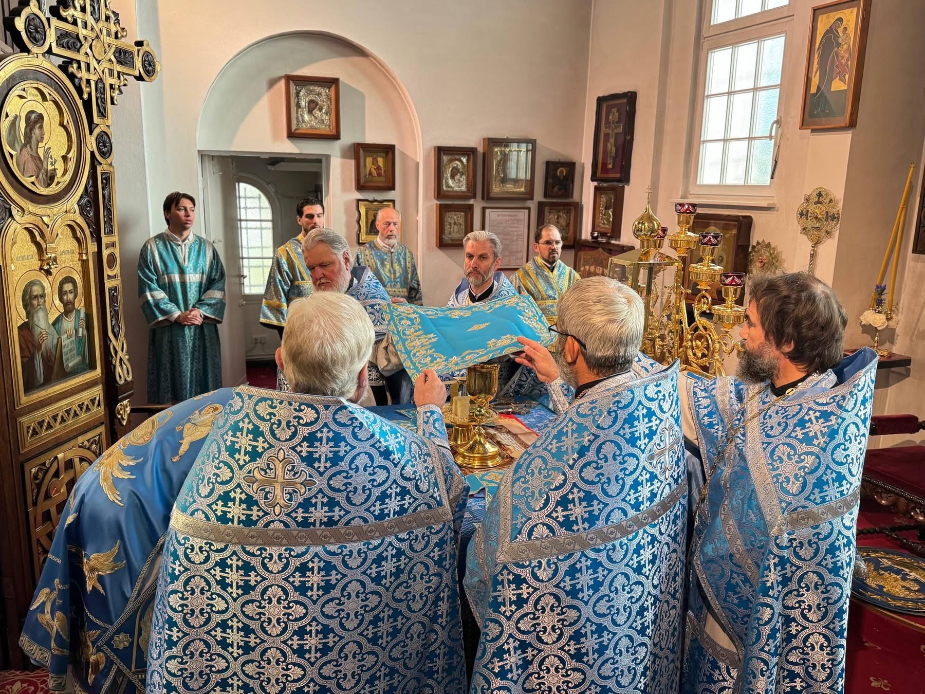 Sfânta și Dumnezeiasca Liturghie. Praznicul Nașterii Domnului.